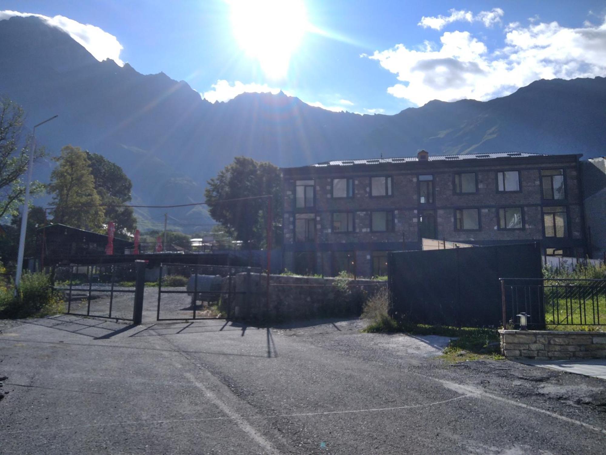 Aia Kazbegi Stepantsminda Exterior foto